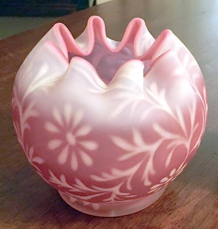 Fern Cranberry Satin Rose Bowl