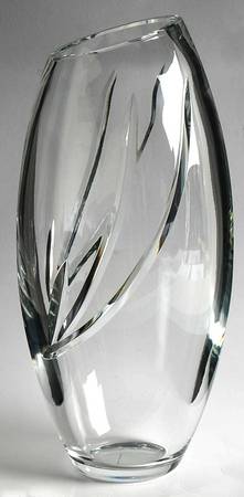 Cove 14" Flower Vase