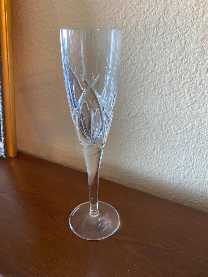 WAT144 Fluted Champagne