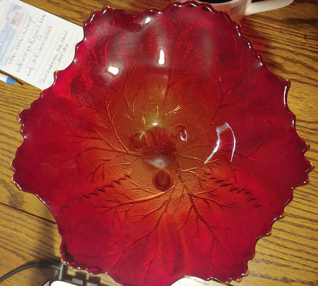 Maple Leaf-Amberina by L G Wright Glass