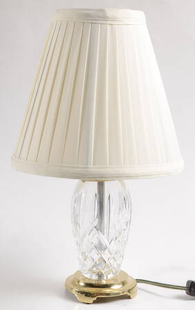 Araglin 9" Electric Lamp & Shade