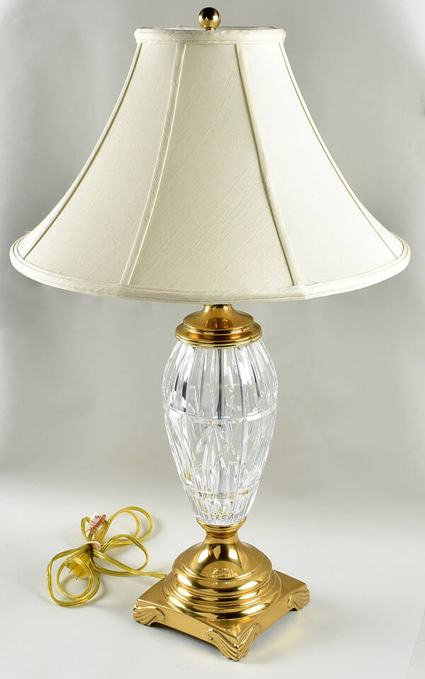 Lamps 27" Electric Lamp & Shade
