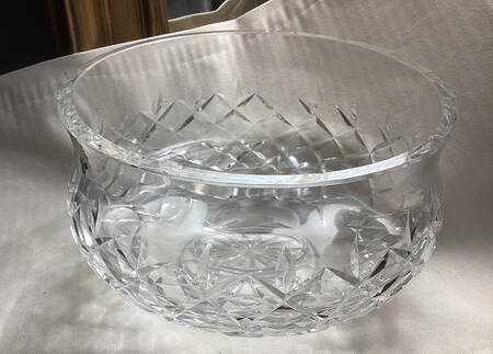 Bowls 8" Footed Bowl