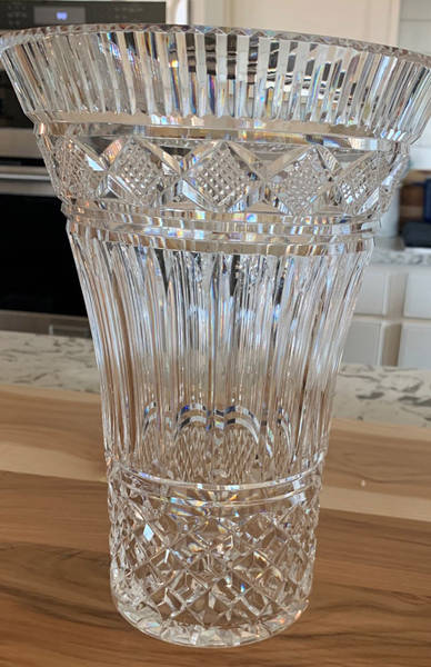 Vases and Urns 10" Flower Vase