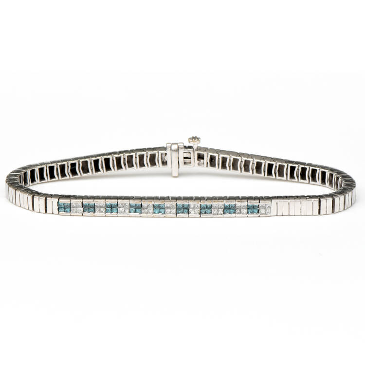 14KW Solid Blue & White Diamond (2.16) Channel Bracelet