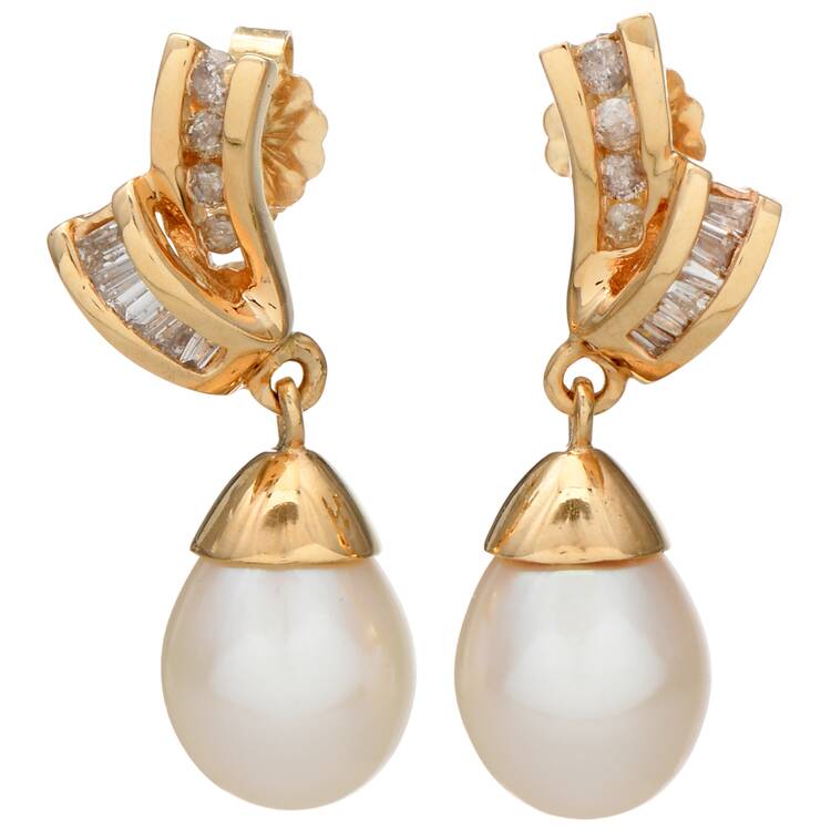 14KY Pearl (8.5mm) & Diamond (0.24) Dangle Earrings