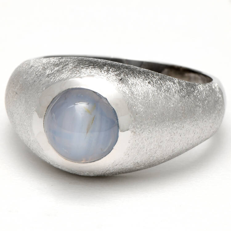 14KW Vintage Star Sapphire (4.60) Textured Band Ring