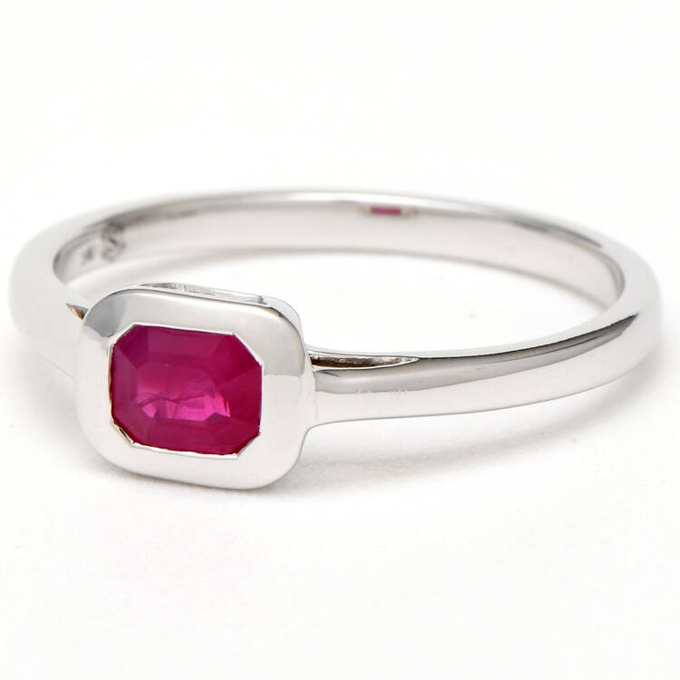 14KW Ruby(0.50) Bezel Band Ring