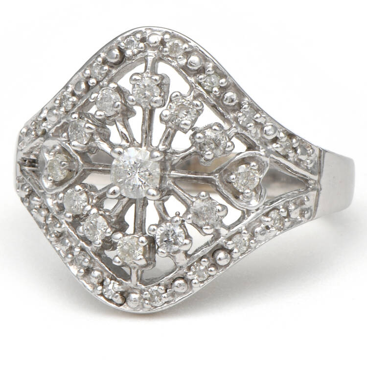 10KW Diamond (.62) Starburst & Hearts Filigree Ring