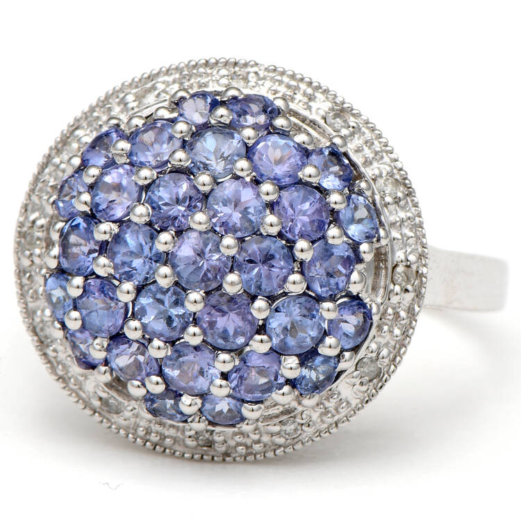 14KW Tanzanite(1.9) & Diamond(0.06) Cocktail Ring