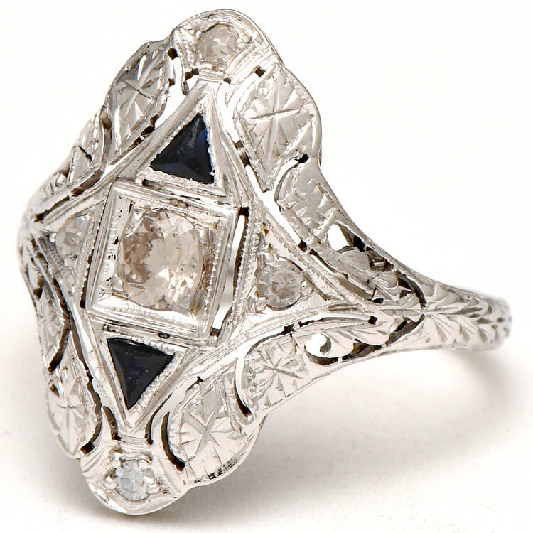 18KW Art Deco Diamond(0.26) & Sapphire(0.20) Shield Ring