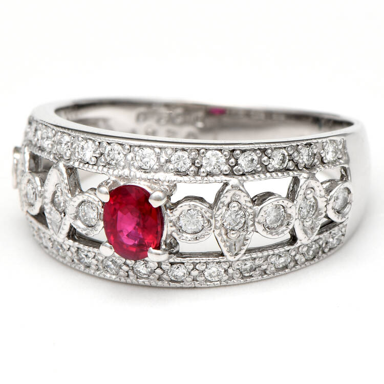 18KW Ruby(0.28) & Diamond (0.30) Band Ring