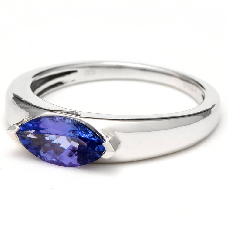 18KW Marquise Tanzanite (1.0) East-West Ring