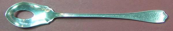 Maryland-Hammered (Sterling, 1910) Pierced Bowl Short Handle Olive Spoon