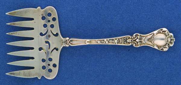 Nuremburg (Sterling, 1903, No Monograms) Small Solid Tined Sardine Serving Fork