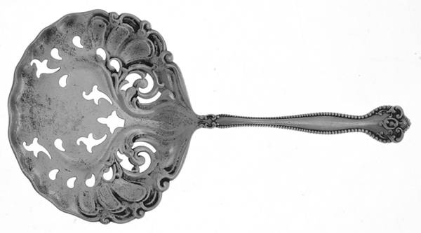 Raleigh (Sterling, 1900) Almond Scoop Solid Piece