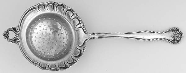 Raleigh (Sterling, 1900) Solid Individual Overcup Tea Strainer