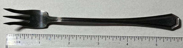 Liberty (Silverplate, 1920) Cocktail/Seafood Fork