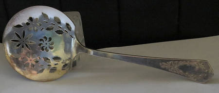 Marjo-Nell (Silverplate, 1903) Large Ice Serving Tongs