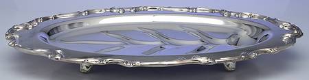 French Scroll (Silverplate, Hollowware) 16" 4 Toed Meat Platter with Well