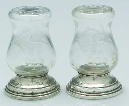 S270 (Sterling, Hollowware) Crystal Salt & Pepper w/Sterling Base