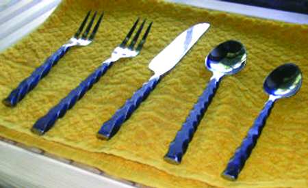 AM1 (Stainless) Fork