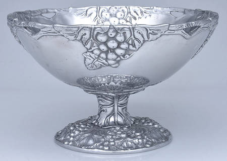 Grape (Aluminum, Hollowware) 12" Round Pedestal Centerpiece