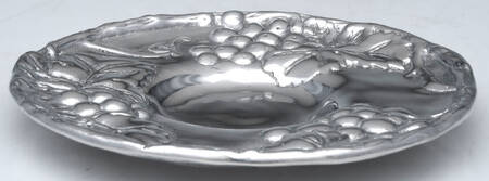 Grape (Aluminum, Hollowware) Underplate for Condiment Bowl
