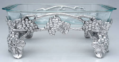 Grape (Aluminum, Hollowware) Rectangular Casserole Holder with Pyrex Liner