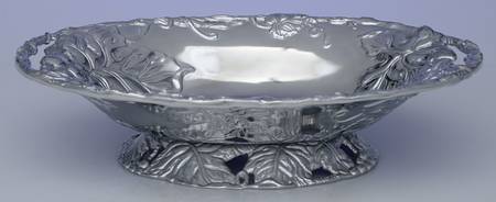 Grape (Aluminum, Hollowware) 11" Oval Vegetable Bowl