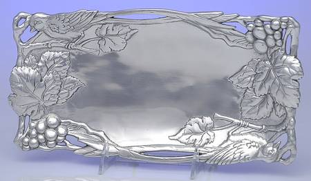 Grape (Aluminum, Hollowware) 12" Bread Tray