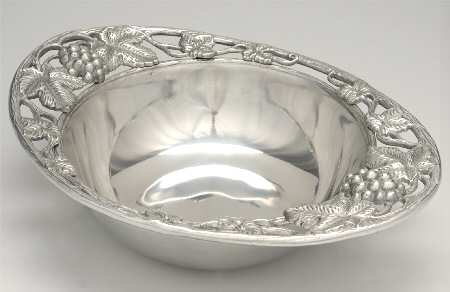 Grape (Aluminum, Hollowware) 15" Oval Bowl