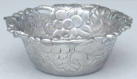 Grape (Aluminum, Hollowware) Metal Chip and Dip Bowl Only