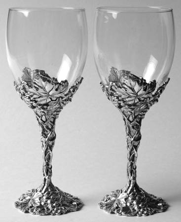 Grape (Aluminum, Hollowware) Wine Goblet - Set of 2 with Case