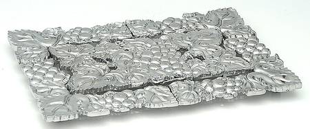 Grape (Aluminum, Hollowware) Expandable Trivet