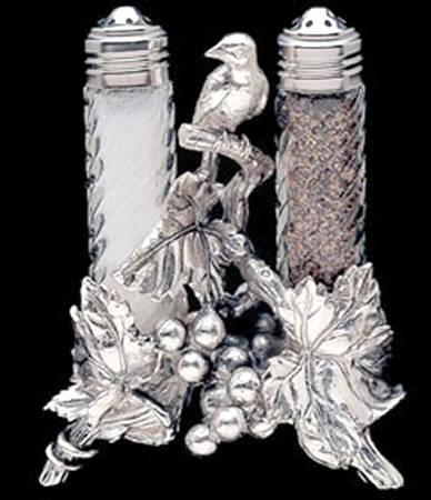 Grape (Aluminum, Hollowware) Crystal Salt & Pepper Set W/Metal Stand