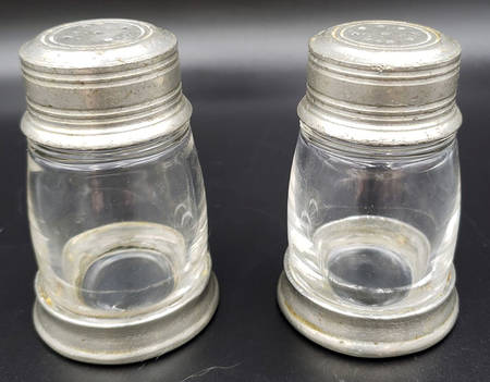 Tavola (Pewter, Hollowware) Crystal Salt & Pepper with Silver Top & Base