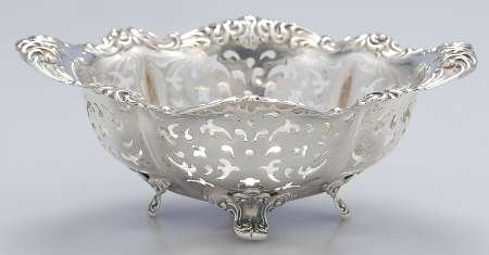 1073 (Sterling, Hollowware) 6" Pierced Bon Bon