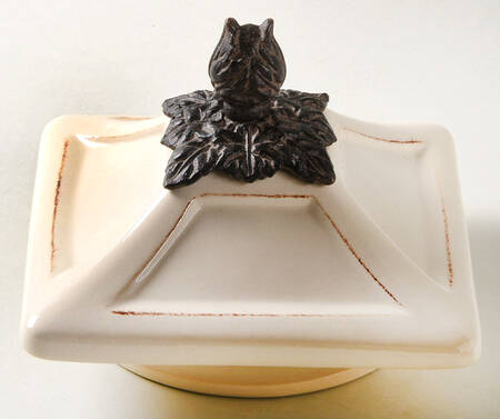 Grape Tuscan (Metal, Hollowware) Lid for Small Ceramic Canister