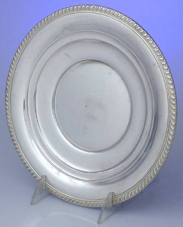 S235 (Sterling, Hollowware) 9" Sandwich Plate