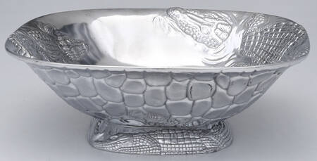 Alligator (Aluminum, Hollowware) 10" Salad Serving Bowl