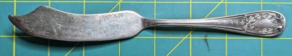 Fairfax (Silverplate, 1909) Flat Handle Master Butter Knife