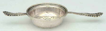 Gadroon (Sterling, No Monograms) Solid Individual Overcup Tea Strainer