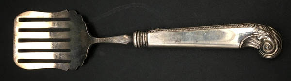 George II-Plain (Sterling, 1914) Hollow Handle Pistol Grip Toast Server