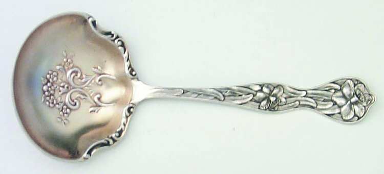 Daffodil (Sterling, 1900) Solid Bon Bon Spoon