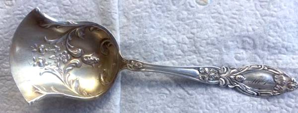 Lady Clare (Sterling, 1914) Solid Bon Bon Spoon