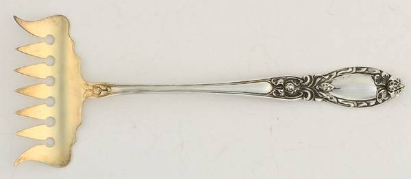 Lady Clare (Sterling, 1914) Large Solid Tined Sardine Serving Fork