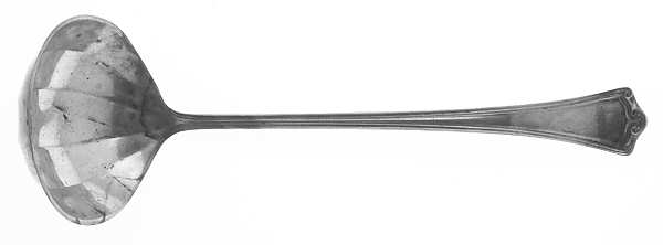 Roanoke (Sterling, 1918, No Monograms) Gravy Ladle with Shell Bowl