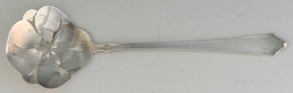 Roger Williams (Sterling, 1918) Small Tomato Server,  Solid Piece