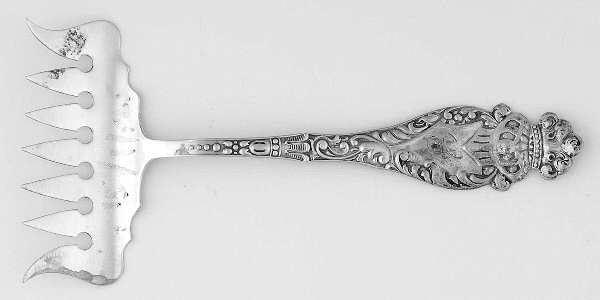 Spartan (Sterling, 1898) Large Solid Tined Sardine Serving Fork